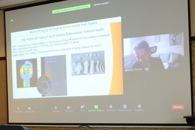 Prof. Jérôme Chevalier (INSA Lyon) gave a remote lecture