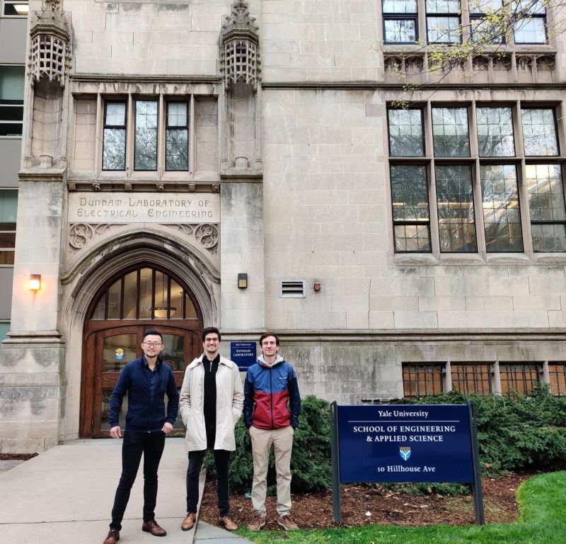 Fei-Fan (ESR 4), Miguel (ESR 5) and Juan José (ESR 13) in front of the "School of Engineering & Applied Science" of Yale University (USA).